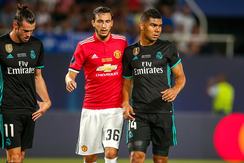 casemiro playing for real madrid against man united in super cup