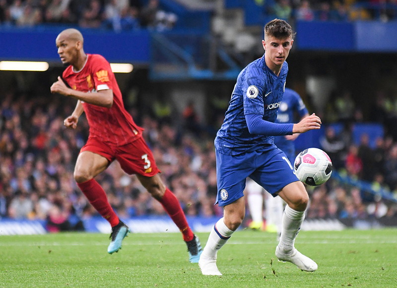 mason mount playing for chelsea